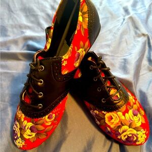 💐Pretty 🪻and 🌸Trendy 🌺 comfy flats.